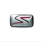 JEU DE 2 BADGES LATERAUX POUR PORTES AVANT CHROME ET ALUMINIUM AVEC LISERET ROUGE LIGNE S PCD - 1607754680
